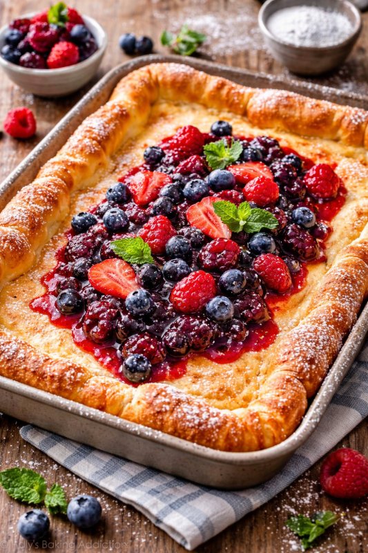 Finnish Oven Pancake with Berry Compote